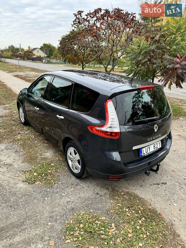 Минивэн Renault Grand Scenic 2011 в Котельве