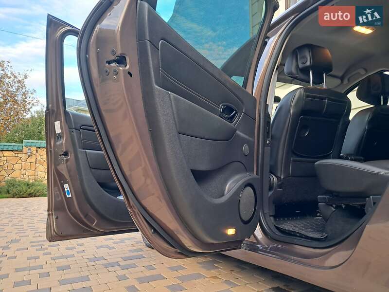 Минивэн Renault Grand Scenic 2013 в Могилев-Подольске