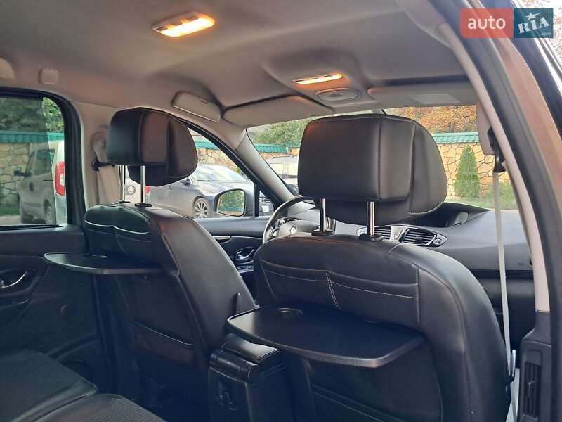 Минивэн Renault Grand Scenic 2013 в Могилев-Подольске