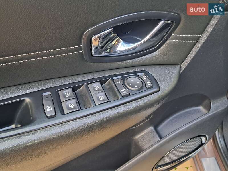 Минивэн Renault Grand Scenic 2013 в Могилев-Подольске