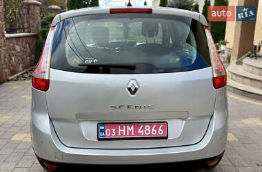 Минивэн Renault Grand Scenic 2010 в 