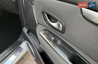 Минивэн Renault Grand Scenic 2010 в 