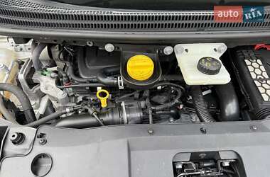 Минивэн Renault Grand Scenic 2017 в 