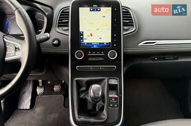 Минивэн Renault Grand Scenic 2017 в 