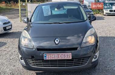 Минивэн Renault Grand Scenic 2011 в 