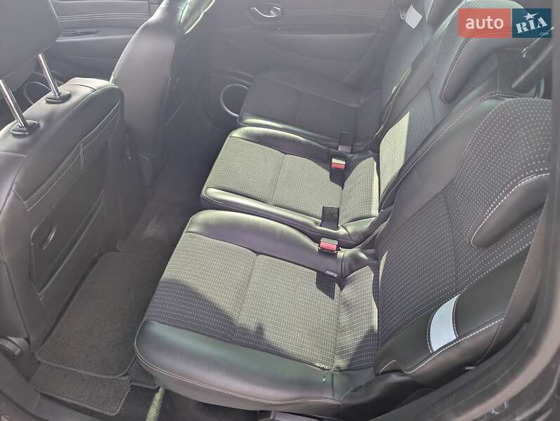 Мінівен Renault Grand Scenic 2011 в Рівному фото 32 Мінівен Renault Grand Scenic 2011 в Рівному