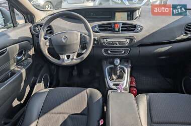 Минивэн Renault Grand Scenic 2011 в 