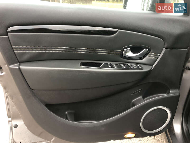 Минивэн Renault Grand Scenic 2012 в Ровно