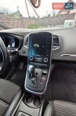 Минивэн Renault Grand Scenic 2018 в 