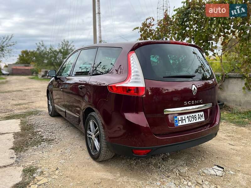 Минивэн Renault Grand Scenic 2012 в Великодолинском