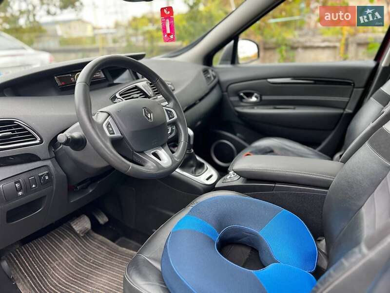 Минивэн Renault Grand Scenic 2012 в Великодолинском