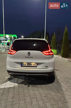 Минивэн Renault Grand Scenic 2017 в 