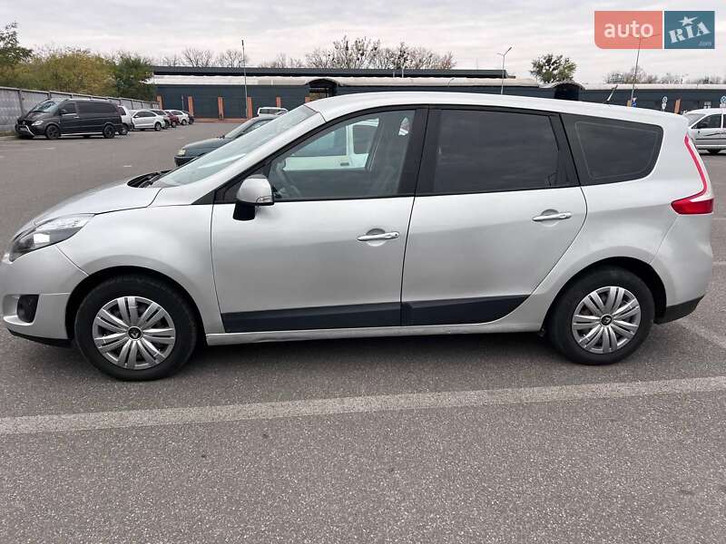 Минивэн Renault Grand Scenic 2009 в Харькове