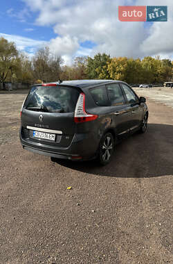 Минивэн Renault Grand Scenic 2011 в 