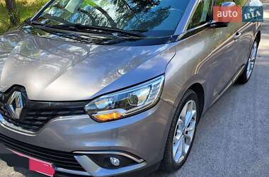 Минивэн Renault Grand Scenic 2017 в 