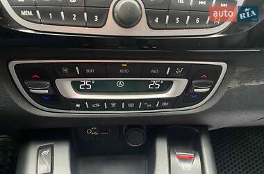 Минивэн Renault Grand Scenic 2011 в 