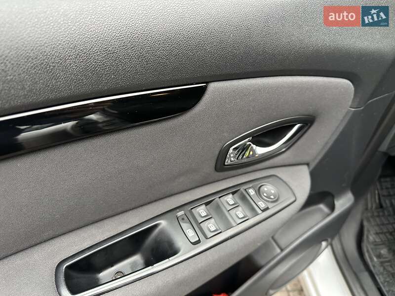 Минивэн Renault Grand Scenic 2012 в Киеве