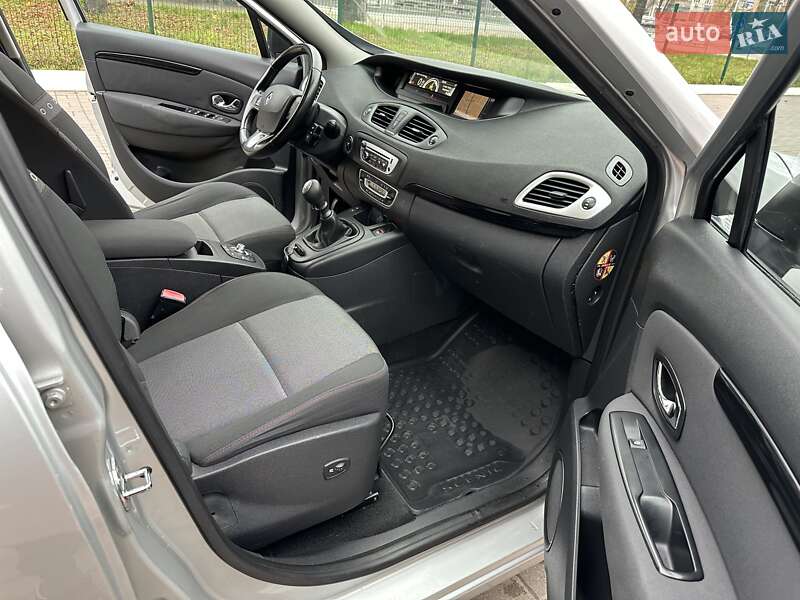Минивэн Renault Grand Scenic 2012 в Киеве