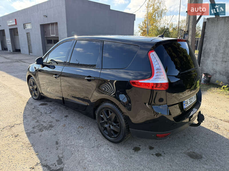 Минивэн Renault Grand Scenic 2011 в Дубровице
