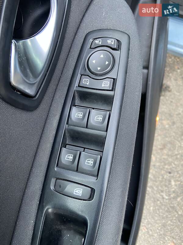 Минивэн Renault Grand Scenic 2010 в Вознесенске фото 32 Минивэн Renault Grand Scenic 2010 в Вознесенске