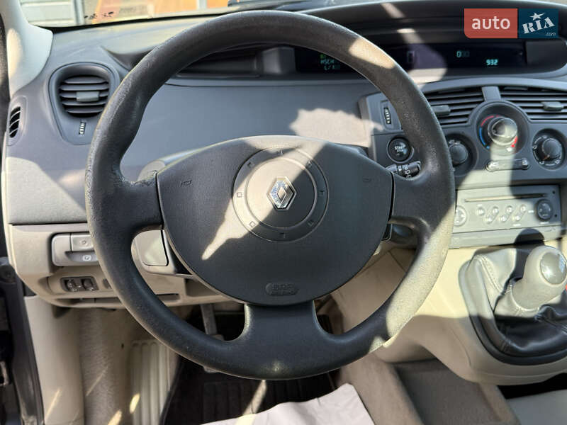 Минивэн Renault Grand Scenic 2005 в Стрые