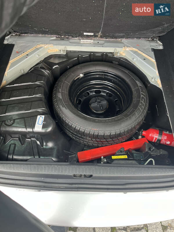 Минивэн Renault Grand Scenic 2015 в Вольногорске