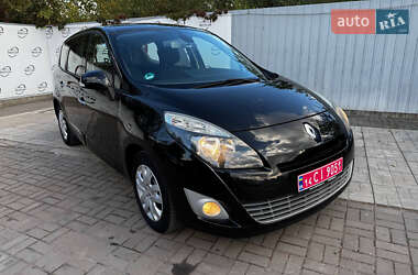 Минивэн Renault Grand Scenic 2009 в 