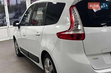 Минивэн Renault Grand Scenic 2012 в 