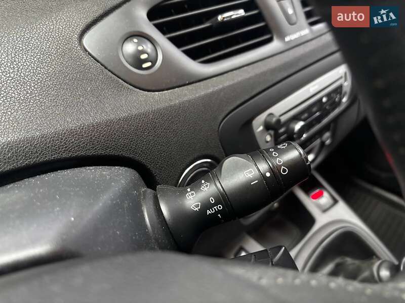 Мінівен Renault Grand Scenic 2012 в Києві фото 27 Мінівен Renault Grand Scenic 2012 в Києві
