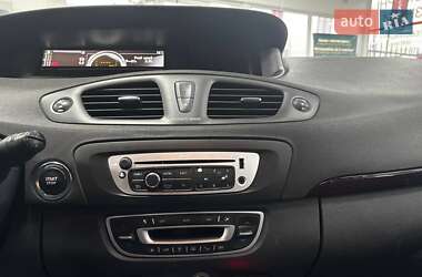 Минивэн Renault Grand Scenic 2012 в 