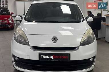 Минивэн Renault Grand Scenic 2012 в 