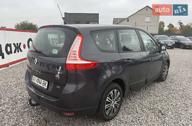 Минивэн Renault Grand Scenic 2010 в 