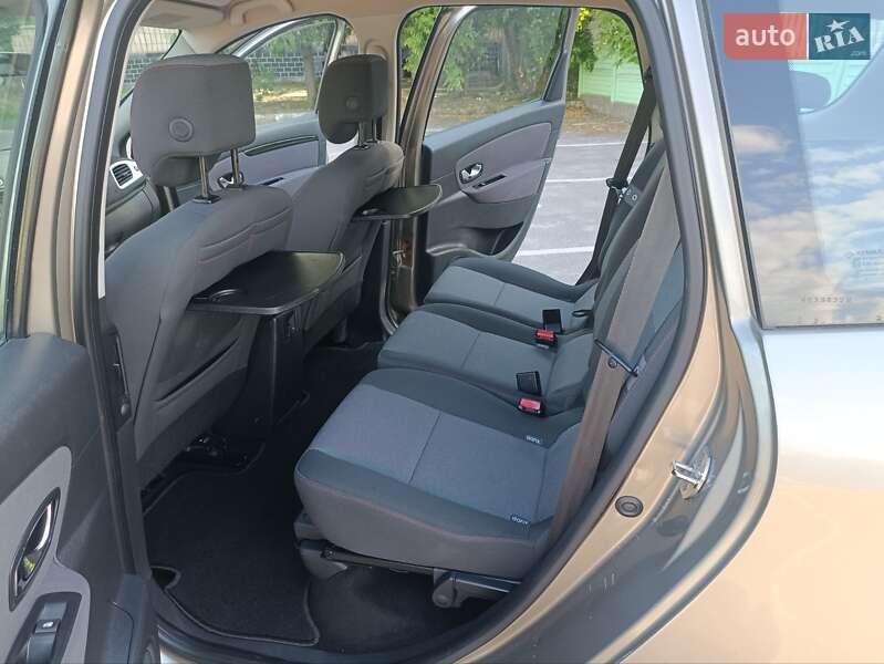 Минивэн Renault Grand Scenic 2013 в Дубно фото 23 Минивэн Renault Grand Scenic 2013 в Дубно