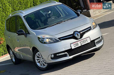 Минивэн Renault Grand Scenic 2015 в 