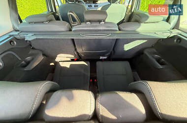 Минивэн Renault Grand Scenic 2015 в 