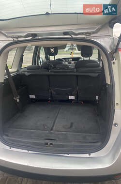 Минивэн Renault Grand Scenic 2010 в 