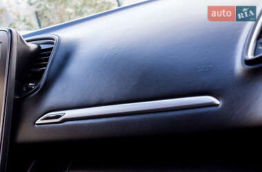 Мінівен Renault Grand Scenic 2019 в  фото 47 Мінівен Renault Grand Scenic 2019 в