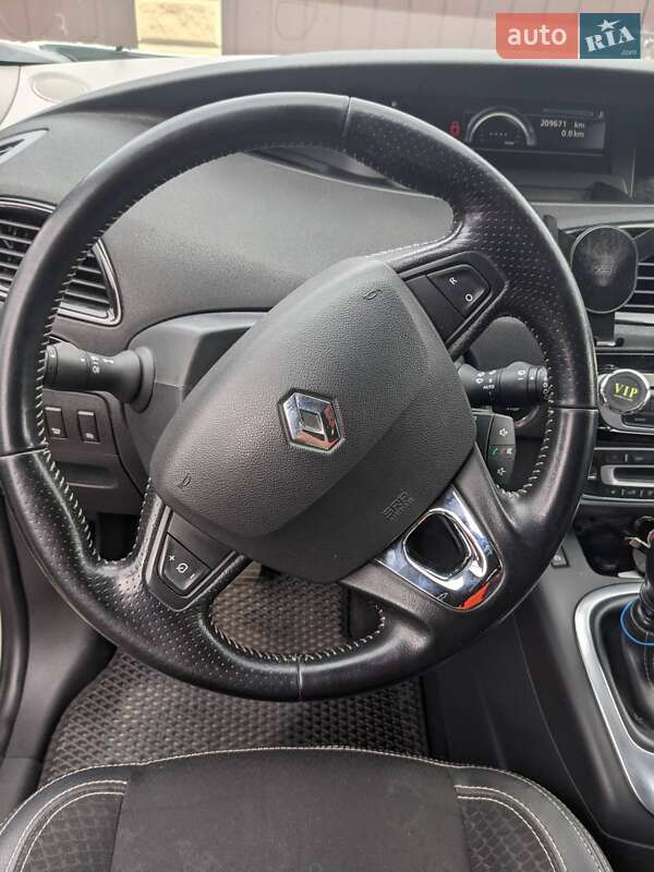 Мінівен Renault Grand Scenic 2015 в Луцьку фото 13 Мінівен Renault Grand Scenic 2015 в Луцьку