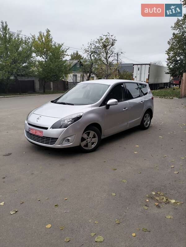 Мінівен Renault Grand Scenic 2011 в Чернігові