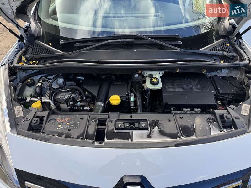 Минивэн Renault Grand Scenic 2013 в Калуше