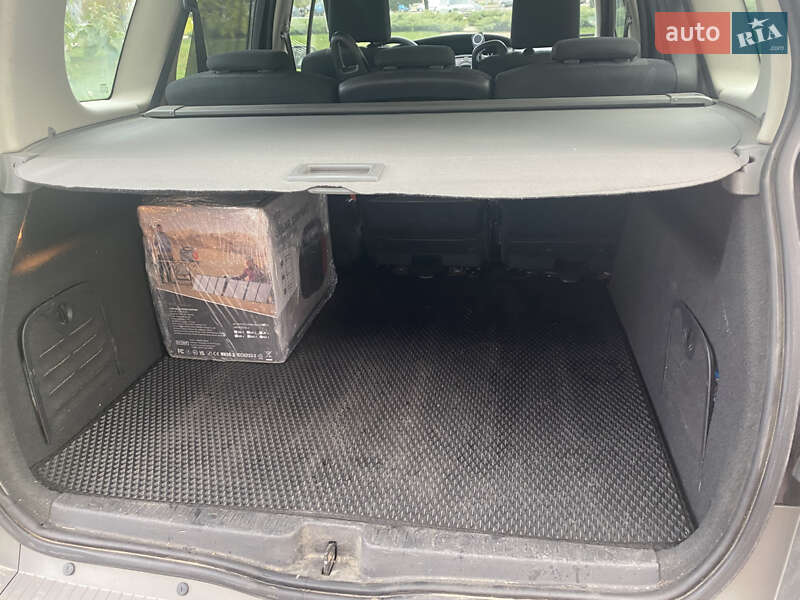 Минивэн Renault Grand Scenic 2006 в Луцке фото 36 Минивэн Renault Grand Scenic 2006 в Луцке