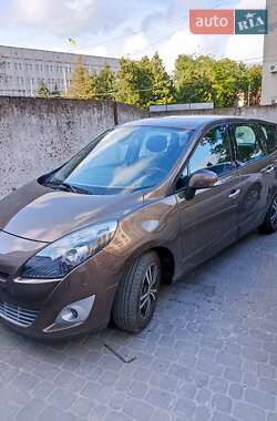 Мінівен Renault Grand Scenic 2010 в Золочеві