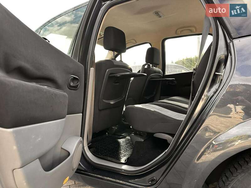 Минивэн Renault Grand Scenic 2004 в Луцке