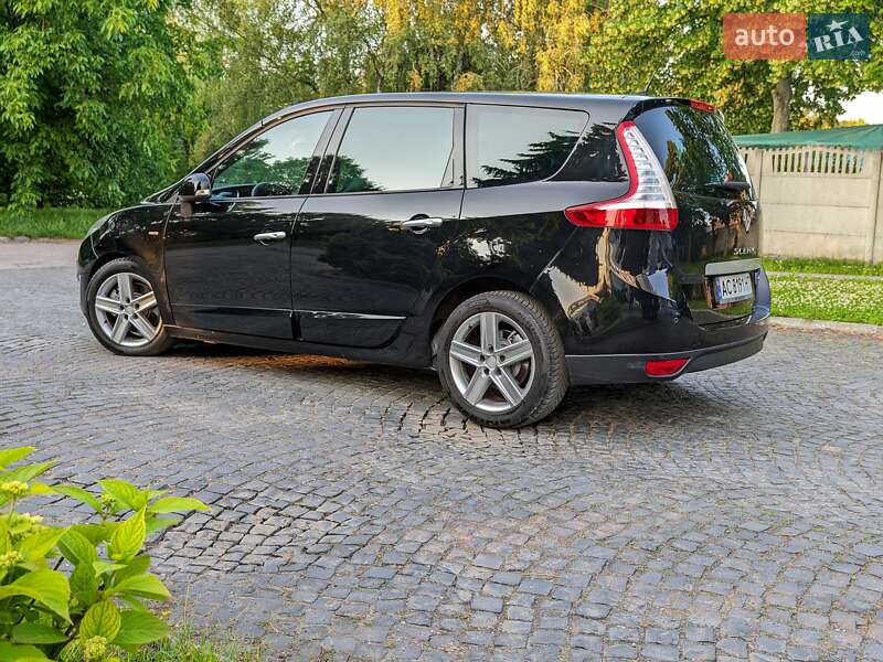 Мінівен Renault Grand Scenic 2011 в Луцьку