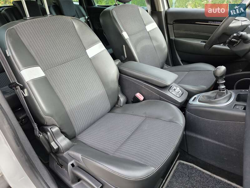 Минивэн Renault Grand Scenic 2012 в Луцке фото 33 Минивэн Renault Grand Scenic 2012 в Луцке
