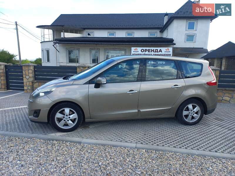 Минивэн Renault Grand Scenic 2010 в Ивано-Франковске