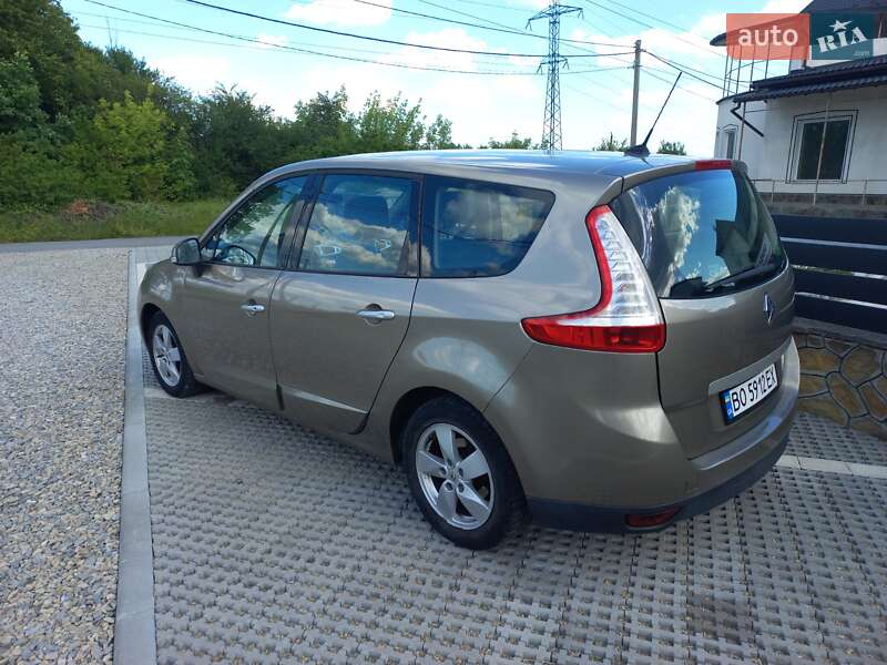 Минивэн Renault Grand Scenic 2010 в Ивано-Франковске