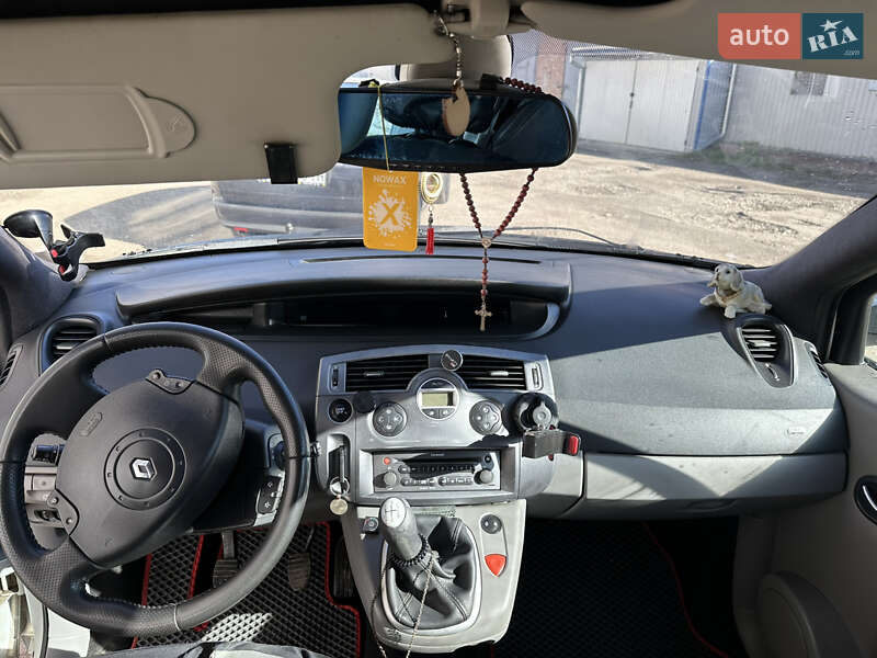 Мінівен Renault Grand Scenic 2004 в Коломиї