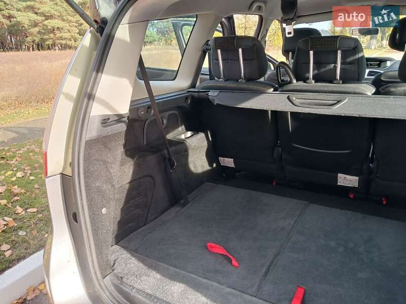 Минивэн Renault Grand Scenic 2010 в Кременчуге фото 41 Минивэн Renault Grand Scenic 2010 в Кременчуге