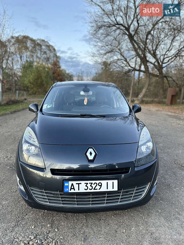Минивэн Renault Grand Scenic 2011 в Рожнятове